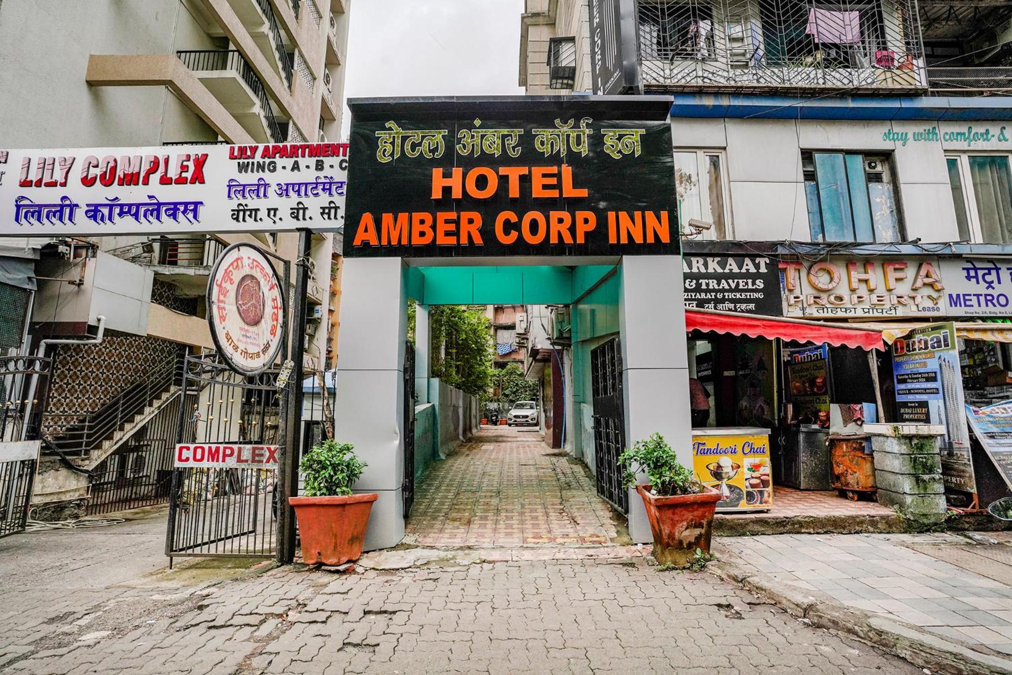 Fabexpress Amber Corp Inn - Nr Nesco Exhibition Center Мумбаи Экстерьер фото